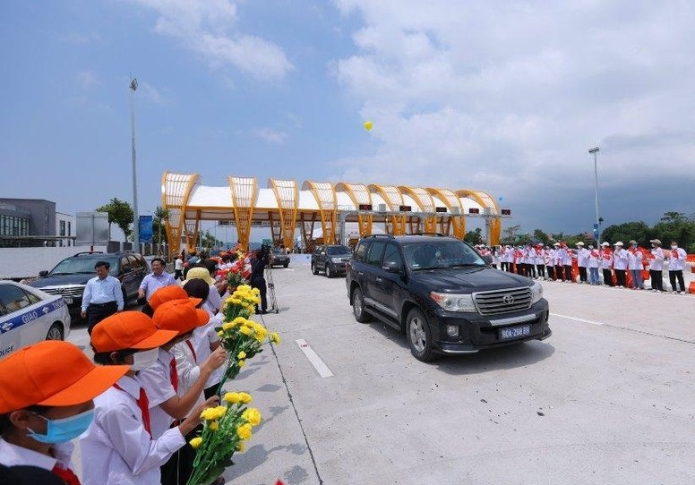 Khánh thành cao tốc Vân Đồn - Móng Cái 13 nghìn tỷ đồng